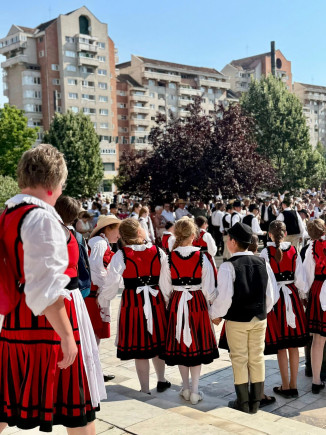 Napsugarak az „Ezrek” között